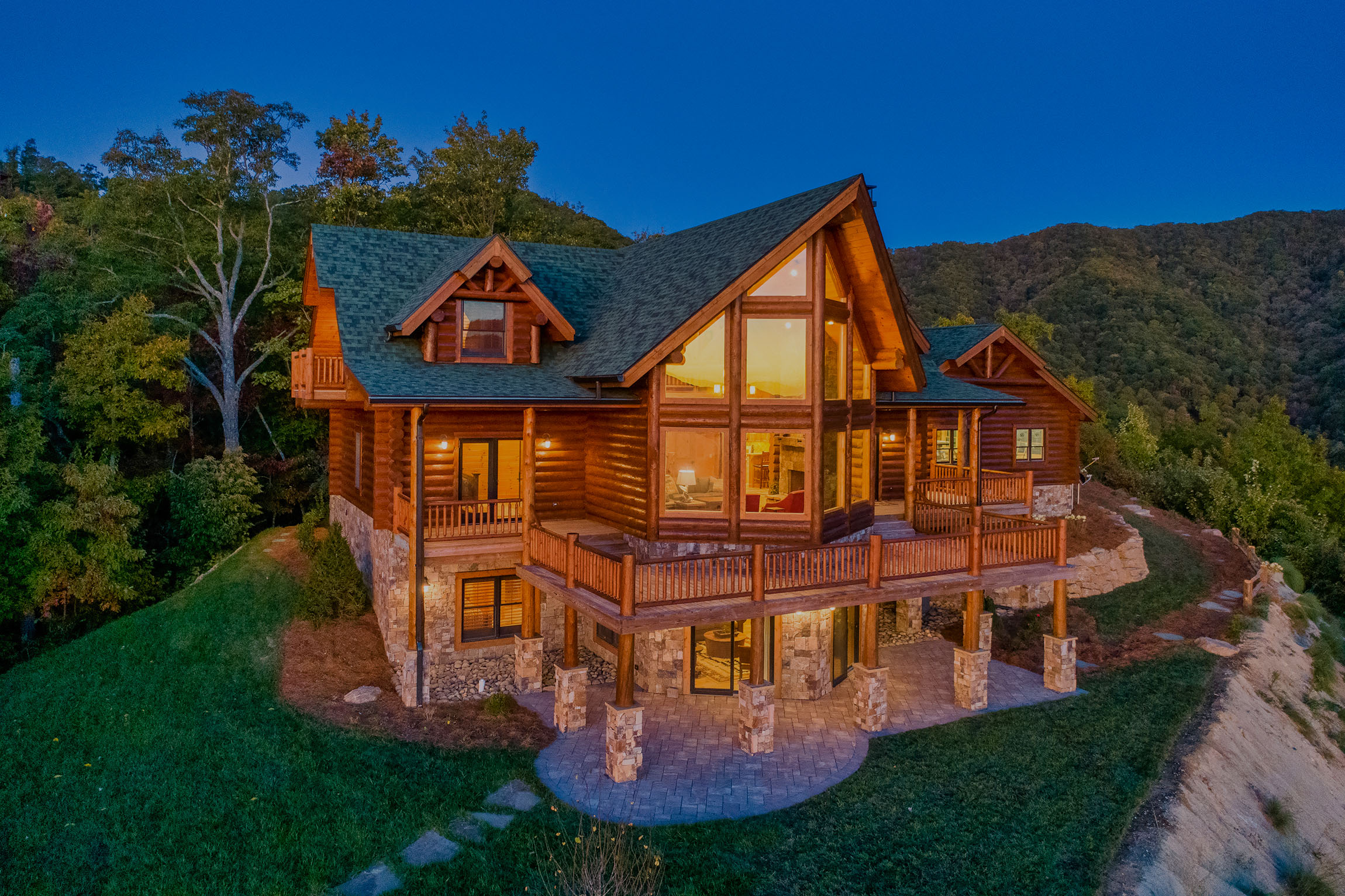 alarka8 Yellowstone Log Homes